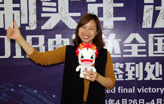 申斯达全屋定制梅城经销商龙娟：好的品牌会带动发展 走上更好的道路