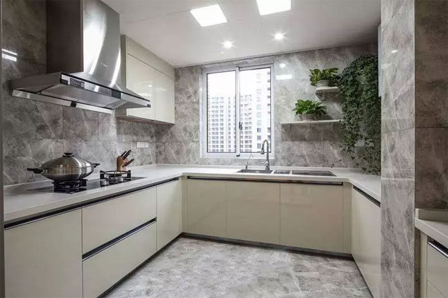 掌握这些厨房橱柜清洁妙招 橱柜用十年和新的一样!