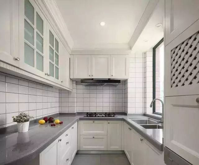 掌握这些厨房橱柜清洁妙招 橱柜用十年和新的一样!