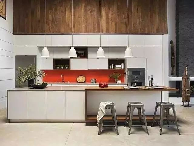 掌握这些厨房橱柜清洁妙招 橱柜用十年和新的一样!