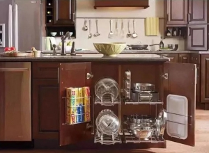 门后被老婆做成了秘密空间，真的太实用了!