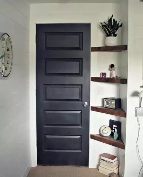 门后被老婆做成了秘密空间,真的太实用了!