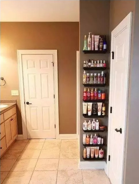 门后被老婆做成了秘密空间,真的太实用了!