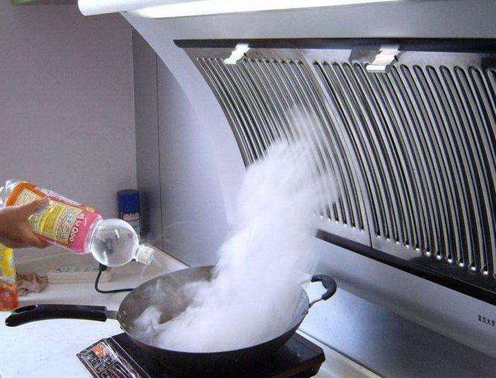 厨房油烟机必备哪些特质?才能算得上是一台好油烟机