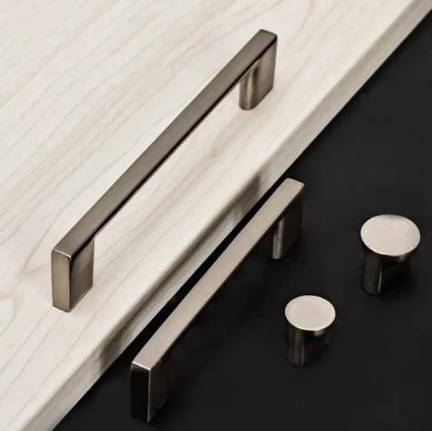 厨房橱柜五金清洁应该注意哪些事项?才能延长橱柜五金的使用寿命